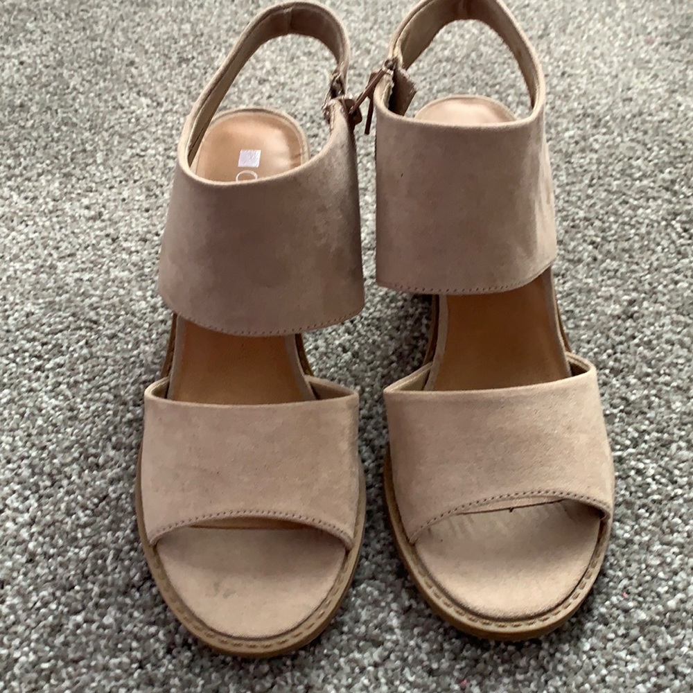Summer Tan heeled sandals